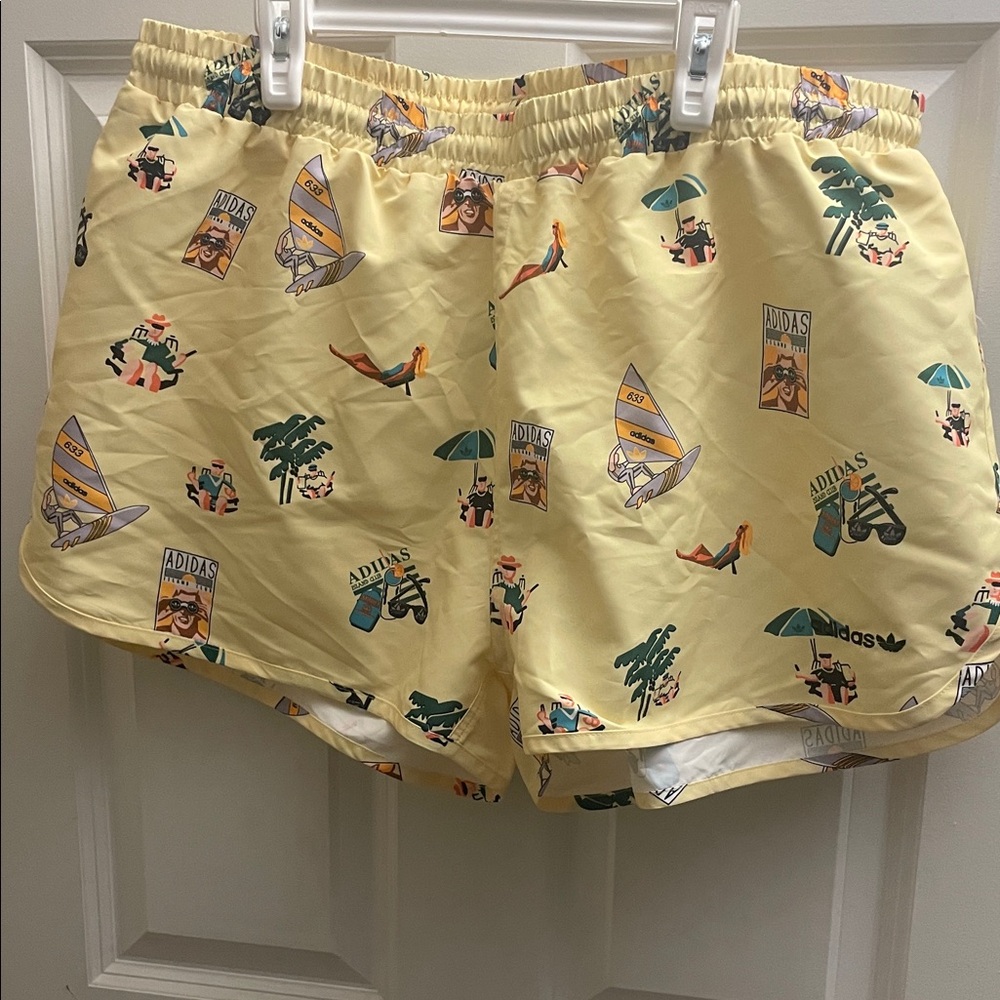 adidas Pale Yellow Tropical Print Short Sleeve Shirt & Shorts - Picture 4 of 8
